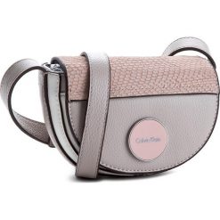 Torebka CALVIN KLEIN - Sily4 Mini Half Moon Crossbody K60K602503 069. Czerwone listonoszki damskie Calvin Klein, ze skóry ekologicznej. W wyprzedaży za 449.00 zł.
