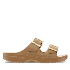 Klapki Crocs. Brązowe klapki damskie Crocs, bez wzorów, bez obcasa. Za 159.99 zł.