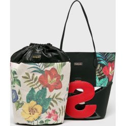 Desigual - Torebka. Torby na ramię damskie Desigual. W wyprzedaży za 279.90 zł.