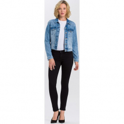 Dżinsy "Adriana" - Skinny fit - w kolorze czarnym. Czarne jeansy damskie Cross Jeans. W wyprzedaży za 113.95 zł.