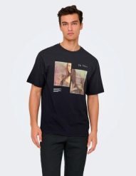 Koszulka crop top Mężczyzna ONLY & SONS Onsmonalisa Rlx Ss Lic Tee Vd. Białe koszulki sportowe męskie ONLY HOT, m, bez wzorów, z bawełny, bez kołnierzyka, bez ramiączek, na fitness i siłownię. Za 127.95 zł.