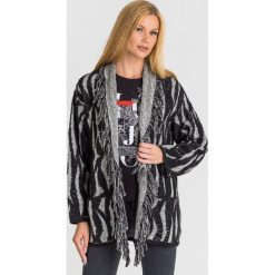 KARDIGAN LIU JO. Czarne kardigany damskie Liu Jo, l, z aplikacjami, z dzianiny, bez kołnierzyka, bez ramiączek, bez kaptura. Za 1,299.00 zł.