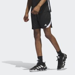 Icon Squad Shorts. Białe buty sportowe męskie Adidas, xl, bez wzorów, z materiału, na fitness i siłownię. W wyprzedaży za 150.20 zł.
