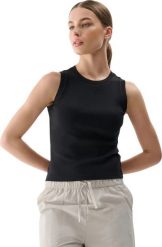 Koszulka damska 4F F132 czarna 4FWMM00TSLEF132 20S S. Czarne t-shirty damskie 4f, s, bez wzorów, bez kołnierzyka. Za 45.37 zł.