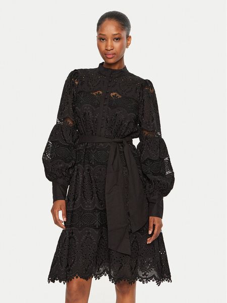 Bruuns Bazaar Sukienka codzienna Chanella BBW4159 Czarny Loose Fit. Czarne sukienki damskie Bruuns Bazaar, na co dzień, bez wzorów, z bawełny, bez kołnierzyka, bez ramiączek, proste. Za 589.99 zł.