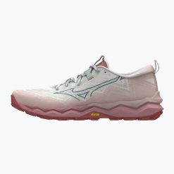 Buty do biegania damskie Mizuno Wave Daichi 9. Czerwone obuwie sportowe damskie Mizuno, bez wzorów, z materiału, do biegania, mizuno wave. Za 479.99 zł.
