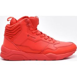 Buty sportowe CHRONIC - Czerwony. Buty sportowe męskie marki Cropp. W wyprzedaży za 149.99 zł.