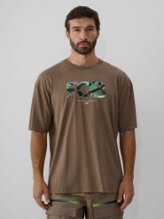 4F T-shirt loose z nadrukiem męski - brązowy M. Brązowe t-shirty męskie 4f, m, bez wzorów, z bawełny, klasyczne, bez kołnierzyka. Za 69.99 zł.