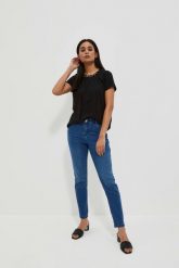 Jeansy skinny push up ciemnoniebieskie. Niebieskie jeansy damskie MOODO. W wyprzedaży za 44.99 zł.