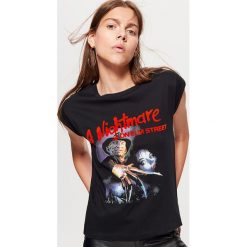 Koszulka A NIGTMARE ON ELM STREET - Czarny. Czarne t-shirty damskie Cropp. Za 59.99 zł.