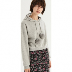 Bluza z detalem - Jasny szar. Bluzy damskie marki Sinsay. W wyprzedaży za 14.99 zł.
