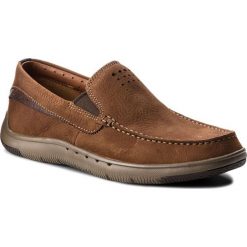 Półbuty CLARKS - Unmaslow Easy 261242527 Brown Nubuck. Brązowe półbuty na co dzień męskie marki Clarks, z materiału. W wyprzedaży za 269.00 zł.