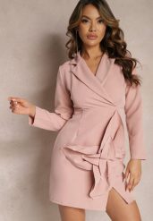 Różowa Sukienka Mini w Stylu Marynarki z Długimi Rękawami i Kwiatową Aplikacją Tansiwia. Czerwone sukienki damskie Renee, l, z aplikacjami. Za 119.99 zł.
