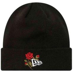 Czapka z daszkiem damska New Era Metallic Bobble Knit Beanie New York Yankees. Brązowe czapki i kapelusze damskie New Era, na zimę, bez wzorów. Za 139.99 zł.