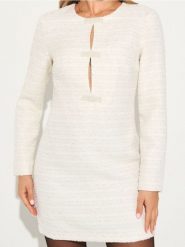 Sukienka mini z ozdobnymi perłami - kremowy. Białe sukienki damskie Sinsay, l, bez wzorów, bez kołnierzyka, bez ramiączek, mini. Za 79.99 zł.