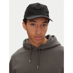 Czapka z daszkiem C.P. Company. Czarne czapki i kapelusze damskie C.P. Company, bez wzorów. Za 399.99 zł.