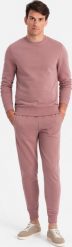 Ombre Dresowy komplet męski bawełniany BASIC bluza nierozpinana + joggery ciemnoróżowy V4 Z84 XXL. Czerwone bluzy męskie Ombre, m, bez wzorów, z bawełny, bez kaptura. Za 269.99 zł.