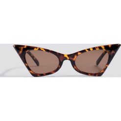 NA-KD Accessories Okulary przeciwsłoneczne Sharp Top Cat Ey - Brown. Brązowe okulary przeciwsłoneczne damskie NA-KD Accessories. W wyprzedaży za 37.07 zł.