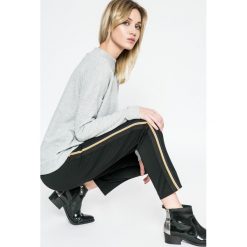 Mustang - Bluza Fancy Sweatshirt. Bluzy damskie marki Mustang. W wyprzedaży za 79.90 zł.