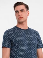 Męska koszulka dzianinowa z nadrukiem full print – granatowa V1 OM-TSFP-0250 - XXL. Niebieskie t-shirty męskie Ombre Clothing, l, bez wzorów, z bawełny, klasyczne, bez kołnierzyka. Za 65.99 zł.