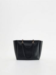 Torebka shopper - czarny. Czarne torebki shopper damskie Reserved, bez wzorów, ze skóry, bez dodatków. W wyprzedaży za 79.99 zł.
