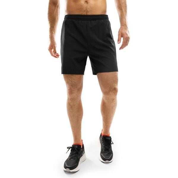 Męskie krótkie spodenki do biegania 2 w 1 Fitness Siroko Admix Black. Czarne krótkie spodenki sportowe męskie SIROKO, l, bez wzorów, z materiału, do biegania. Za 169.00 zł.
