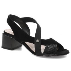Sandały damskie Lamanti, wykonany ze skóry naturalnej zamszowej z krzyżującymi się paskami ażurową wstawką z przodu i szerokim obcasem klockowym , cz. Czarne klapki damskie LAMANTI, w ażurowe wzory, ze skóry, bez obcasa, na obcasie, bez zapięcia. Za 219.00 zł.