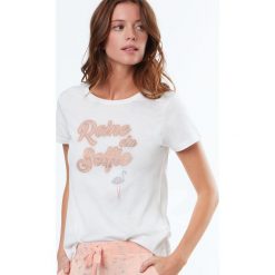 Etam - Top piżamowy Kim. Szare piżamy damskie Etam, z nadrukiem, z bawełny. W wyprzedaży za 34.90 zł.