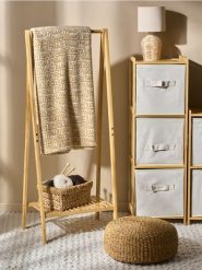 Wzorzysty koc - brązowy. Brązowe kocyki dla dzieci Sinsay. Za 39.99 zł.