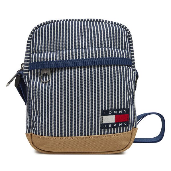 Saszetka Tommy Jeans. Niebieskie saszetki męskie Tommy Jeans, z jeansu, młodzieżowe, małe. Za 149.99 zł.