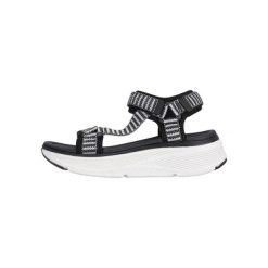 Sandały damskie Cruz Findel Chunky. Białe sandały damskie CRUZ, bez wzorów, bez obcasa, bez zapięcia. W wyprzedaży za 230.50 zł.