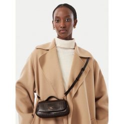 Torebka Calvin Klein. Brązowe torebki do ręki damskie Calvin Klein, bez wzorów, klasyczne, bez dodatków. Za 449.99 zł.