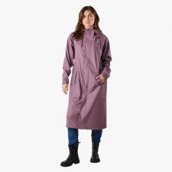 Kurtka przeciwdeszczowa damska do wędrówek wodoodporna Väderöarna Long Coat W. Fioletowe kurtki damskie SWEDEMOUNT, bez wzorów, bez kaptura. Za 297.00 zł.