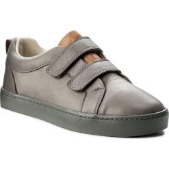 Sneakersy CLARKS - City Oasis 261340747 Grey Leather. Półbuty chłopięce marki Clarks. W wyprzedaży za 159.00 zł.