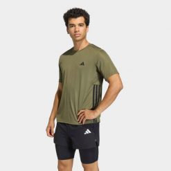 Koszulka fitness męska ADIDAS Workout Essentials Base. Zielone koszulki sportowe męskie Adidas, m, bez wzorów, z materiału, bez kołnierzyka, bez ramiączek, na fitness i siłownię, climacool (adidas). Za 129.99 zł.
