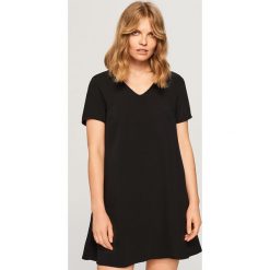 Sukienka mini - Czarny. Czarne sukienki damskie Reserved. Za 49.99 zł.