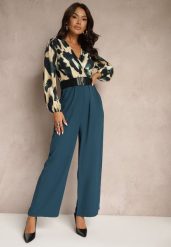 Beżowo-Niebieski Kopertowy Kombinezon z Górą Ozdobioną Abstrakcyjnym Wzorem z Dodatkowym Paskiem Coristina. Zielone sukienki damskie Renee, na co dzień, l, bez wzorów, eleganckie, bez kołnierzyka, bez ramiączek, kopertowe. Za 89.99 zł.