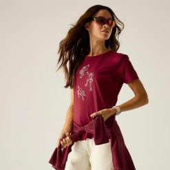 Damska koszulka z krótkim rękawem i grafiką Tranquility III. Brązowe t-shirty damskie Dare 2b, bez wzorów, z bawełny, bez kołnierzyka. Za 139.99 zł.