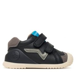 Sneakersy Biomecanics. Czarne trampki i tenisówki chłopięce Biomecanics, bez wzorów, bez zapięcia. Za 279.99 zł.
