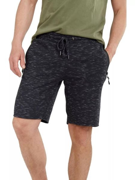 Spodenki treningowe męskie Fundango Woody. Czarne szorty męskie Fundango, m, bez wzorów, z bawełny. Za 299.00 zł.