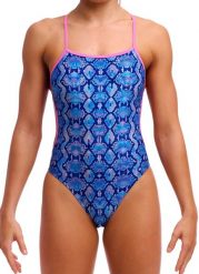 Strój kąpielowy Funkita Blue Viper - Twisted. Niebieskie kostiumy jednoczęściowe damskie FUNKITA, m, bez wzorów, z elastanu, wakacyjne, do pływania. Za 219.00 zł.