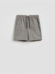 Szorty jogger regular fit - jasnoszary. Szare szorty męskie Reserved, l, bez wzorów, z bawełny. Za 119.99 zł.