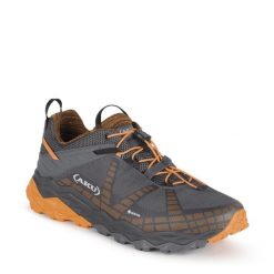 Buty trekkingowe męskie Aku Flyrock Gtx. Brązowe trekkingi męskie Aku, trekkingowe. Za 830.70 zł.