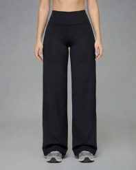 Legginsy Straight Softform™ - Czarny. Czarne legginsy damskie JOY STUDIO, l, bez wzorów, z materiału, z podwyższonym stanem, długie, na fitness i siłownię. Za 256.00 zł.