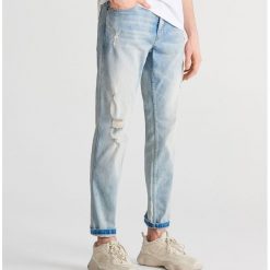 Jeansy slim z recyklingu - Niebieski. Jeansy męskie marki Reserved. Za 129.99 zł.