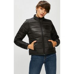 Vero Moda - Kurtka Simone. Czarne kurtki damskie Vero Moda, z poliesteru. W wyprzedaży za 99.90 zł.