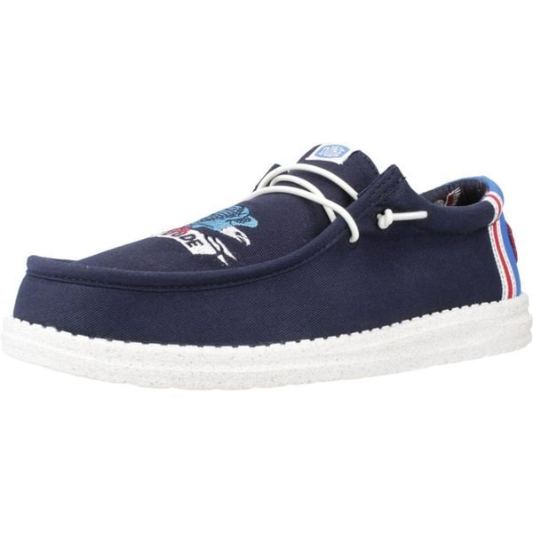 Buty HEY DUDE WALLY STARS N SKULLS Niebieski. Niebieskie trekkingi męskie PRO BRANDS, trekkingowe. Za 263.99 zł.