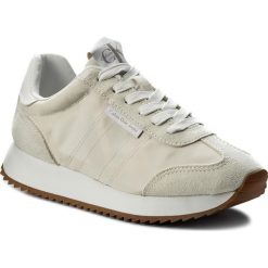 Sneakersy CALVIN KLEIN JEANS - Colette R8820 Off White. Półbuty damskie marki Calvin Klein Jeans. W wyprzedaży za 319.00 zł.