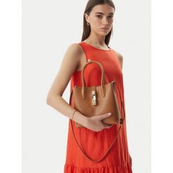 Torebka Furla. Brązowe torebki do ręki damskie Furla, bez wzorów, klasyczne, bez dodatków. Za 1,389.00 zł.