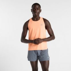 Koszulka męska New Balance MT51205HMO – pomarańczowa. Brązowe koszulki sportowe męskie New Balance, m, bez wzorów, z lycry, bez kołnierzyka, bez ramiączek, na fitness i siłownię. Za 199.99 zł.